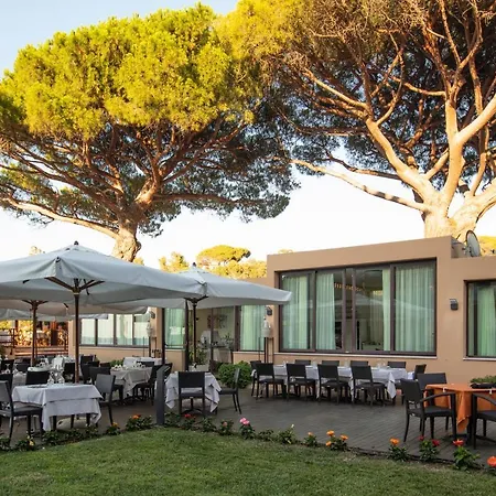 Hotel Desiree 4*