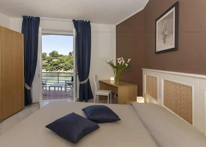 Desiree Hotel