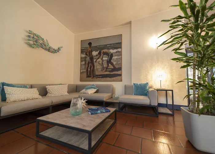 Desiree Hotel 4*
